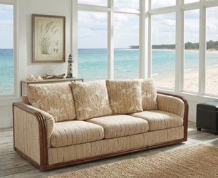 Couch super clean delivery available