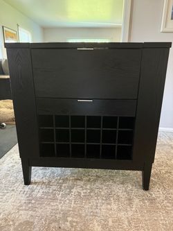 Crate and Barrel Wine Bar
