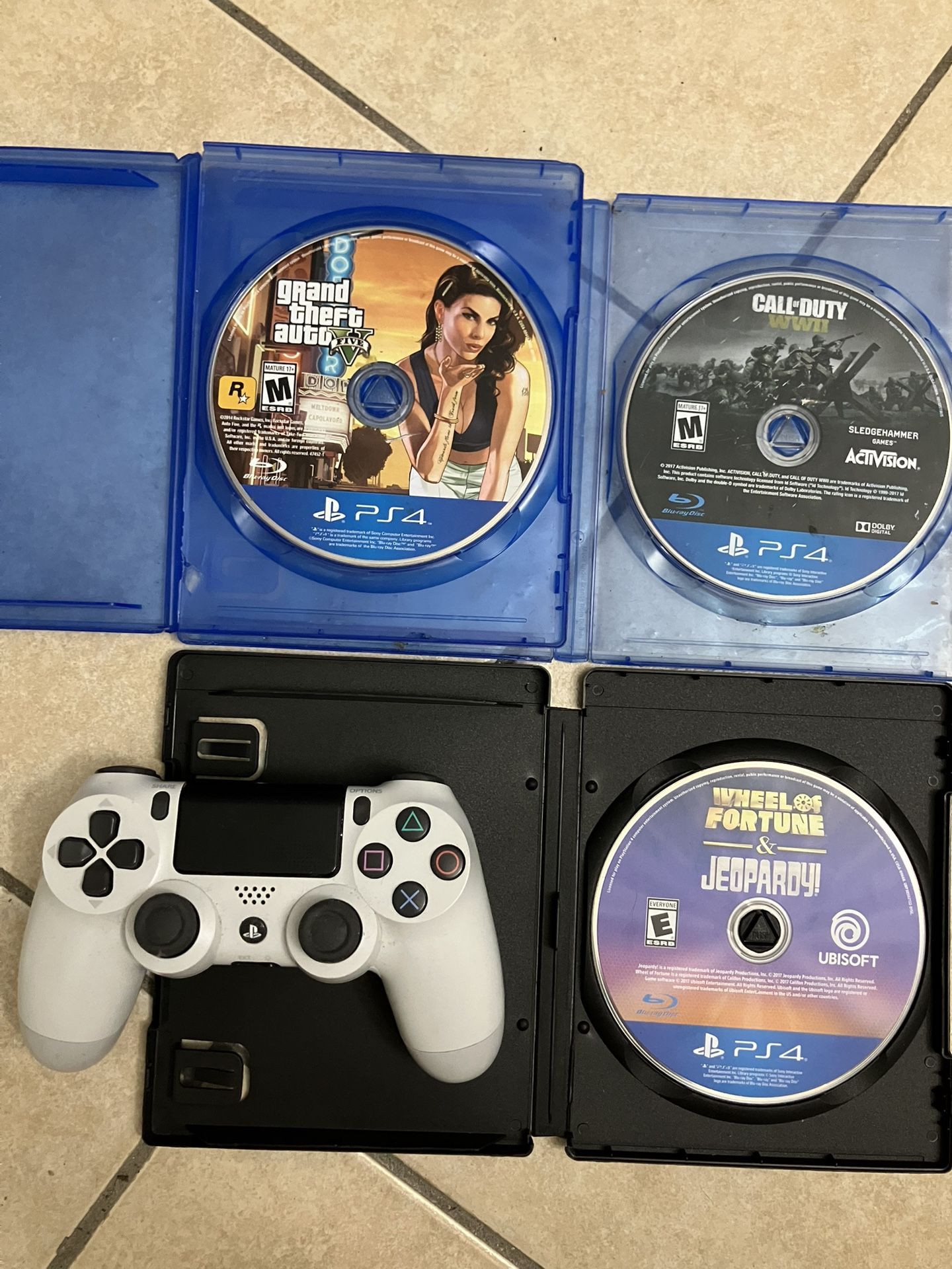PS4 Controller And Games 