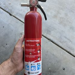 Fire extinguisher 