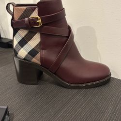 Burberry Burgundy Heeled Boots