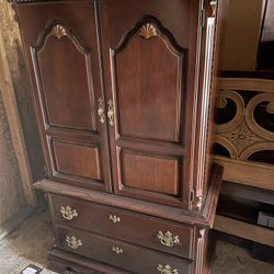 Lexington Tv Cabinet Dresser