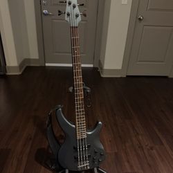 Electric Bass Guitar (Excellent Condition)