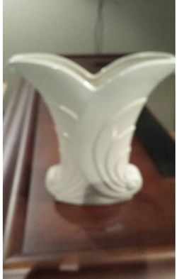 Ambigdom Antique Vase