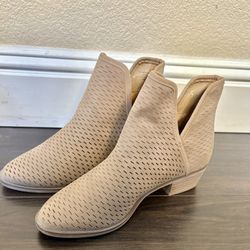 Women’s Shoes Gently Used Size 5.5 $3 