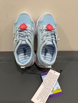Bluey light-up sneakers Size: 11T