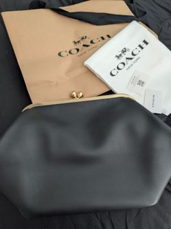 Authentic Coach Kisslock Frame Bag 27 (Brass/Black)
