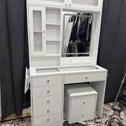 Vanity With Mirror