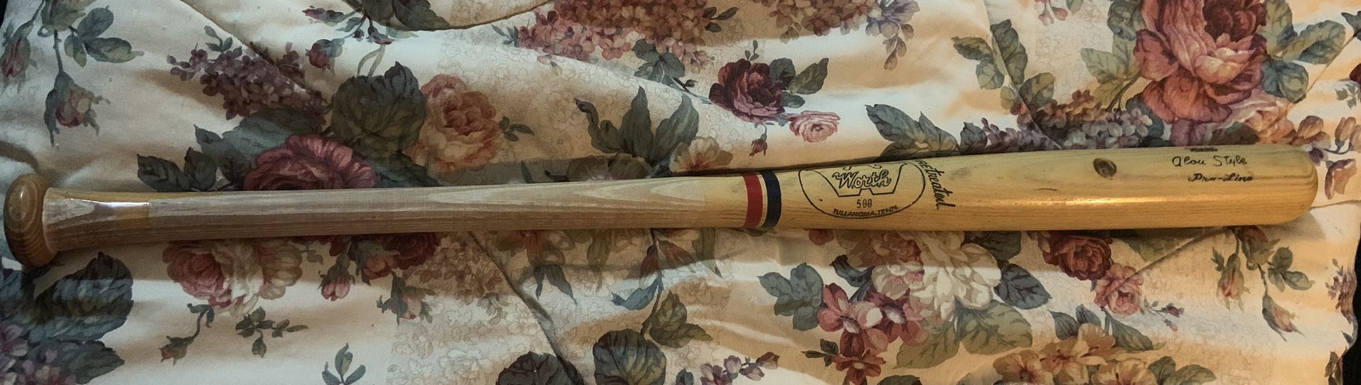 Vintage Baseball Bat. Wood Worth Alou styles Bat