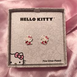 Hello Kitty valentines heart stud earrings