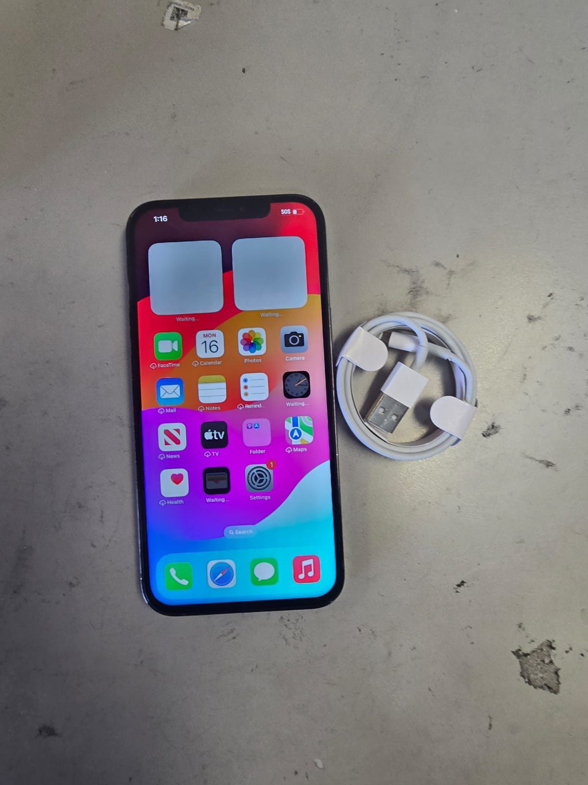 Iphone 12 pro max 256 gb Tmobile fully paid factory unlocked for all carriers including metropcs lycamobile simple mobile sprint ultra mobile mints m