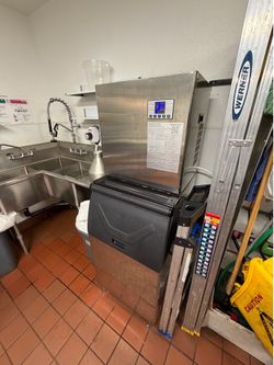 Ice maker!