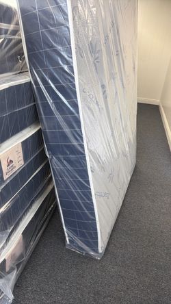 QUEEN REGULAR MATTRESS $130