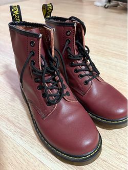 Doc martens women’s 8