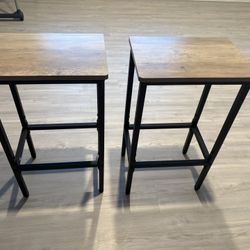 Set of 2 Modern Industrial Bar Stools – Great Condition