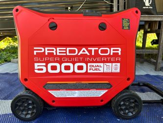 Predator 5000W Super Quiet Dual Fuel Inverter Generator - Like New + Tank + Remote + Gauge