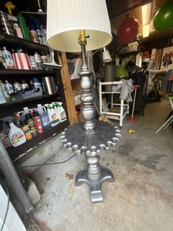 Ex Cond Floor Lamp