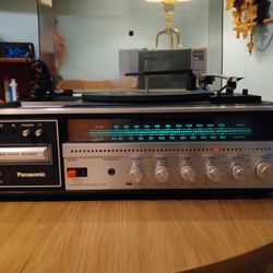 PANASONIC VINTAGE 1974 STEREO AM FM 8 TRACK RECORD CHANGER 