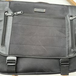 Kenneth Cole Reaction Laptop Bag