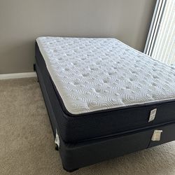 Queen Bed: Mattress, Box Spring, And Frame - Sleepy’s Hush Pillowtop 