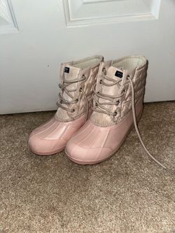 Sperry boots youth size 5M. Light pink and cream colored