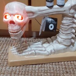 Talking Animatronic Haunted Sewing Machine. 