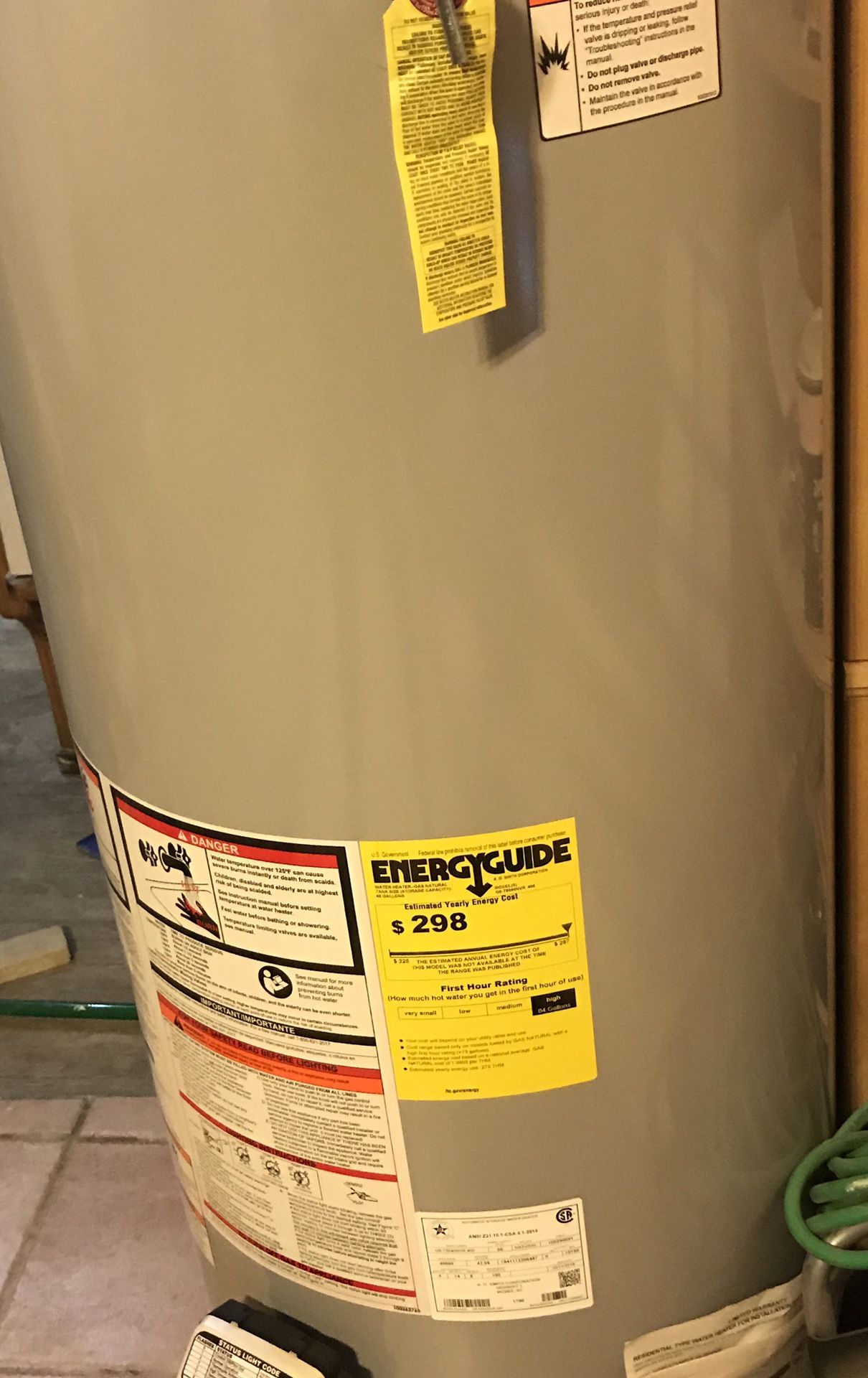 AO Smith signature select water heater. 50 gallon tall, NAT gas, Model# G9-T5040NVR 400. Brand new never been used, perfect condition.