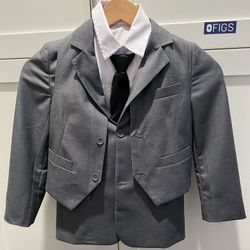 kids complete tuxedo suit upper & lower size 7 only used 1x
