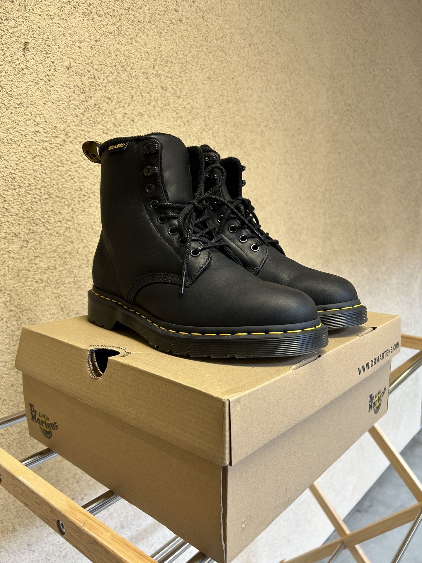 WMNS Doc Martens 1460 Pascal Boots 