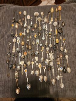 67 Collector Spoons