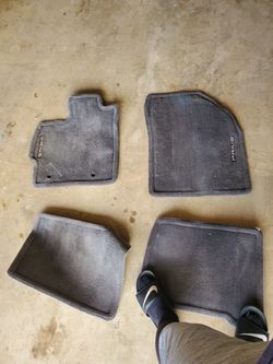 Toyota Prius floormats(set of 4)- OEM