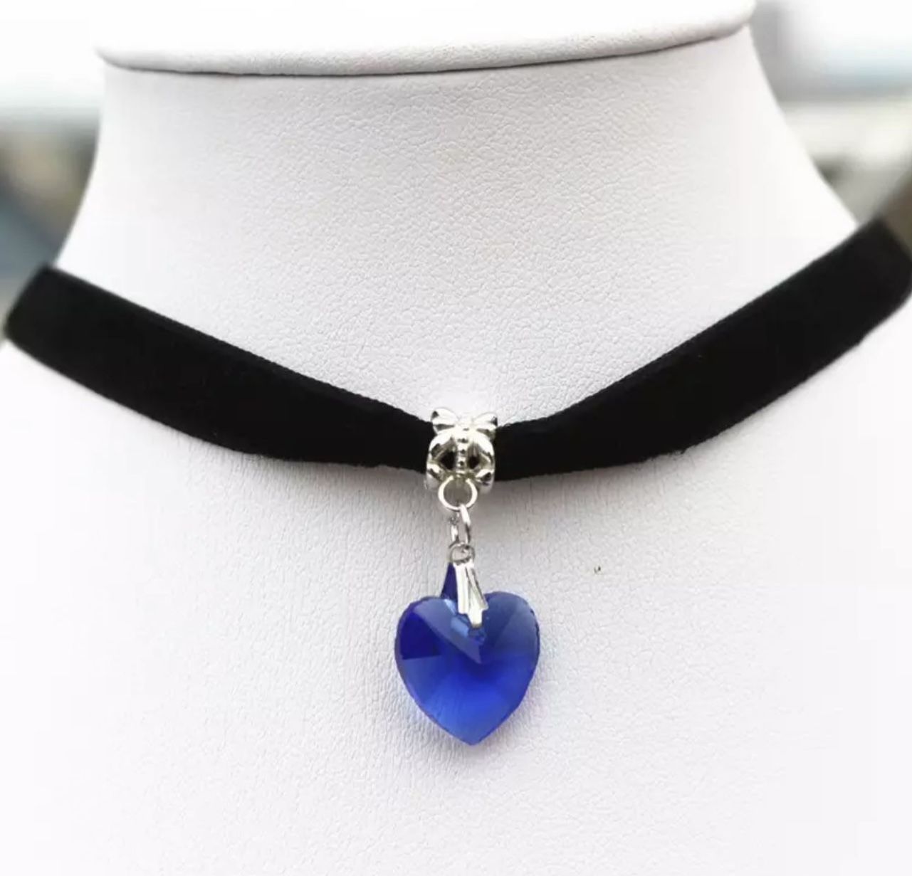 Womens black choker heart stone perfect Christmas birthday gift brand new