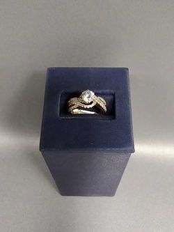 Yellow Gold 10k (.417) 2.5 grams Size 5