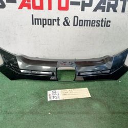 2016-2018 HONDA HRV HR-V FRONT BUMPER GRILLE 2017 OEM AW21333