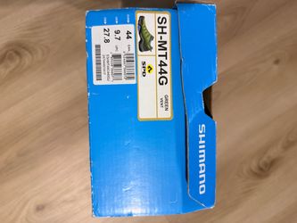 SHIMANO SH-MT44G Mountain Bike Shoes - Size EU 44 / US Men's 9.7 - NEW IN BOX!