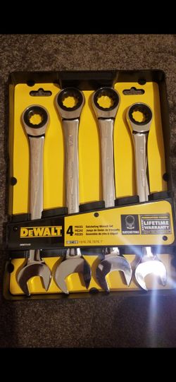DeWalt Ratcheting Wrenches