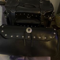 Milwaukee Leather MP8100S Touring Sissy Bar And Helmet Visors