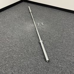 ( BRAND NEW IN PACKAGE ) 7ft 45lb Olympic Barbell - Click On My Profile For More Gym Equipment 