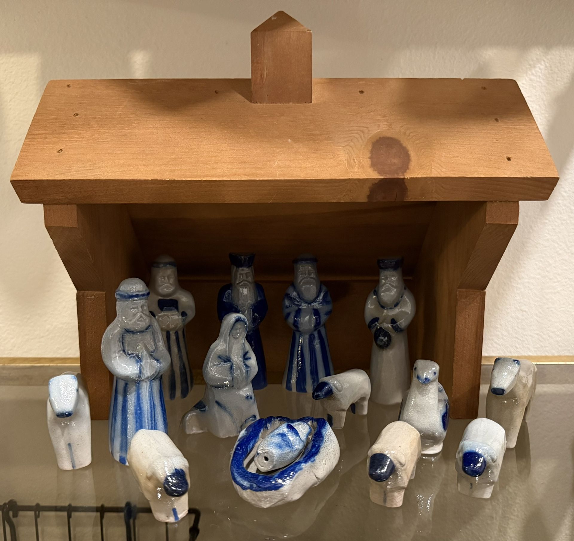 Eldreth Pottery Salt-Glazed Nativity Set – 16 Pieces with Wooden Barn – Rare Pennsylvania Folk Art Christmas Christian Jesus Mary