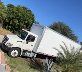 2016 Hino  Hino 268
