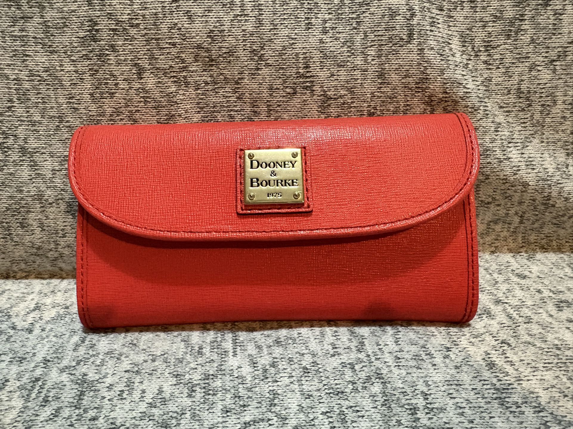 Dooney & Bourke Continental Clutch wallet in red saffiano leather
