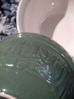Mason Cash in the forest Green owl S-18 mixing bowl