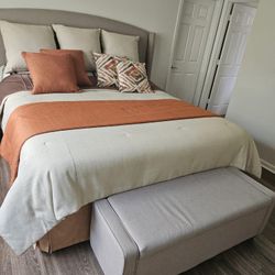 Gray Bed Set – Elegant Look with Vintage Floral Chair