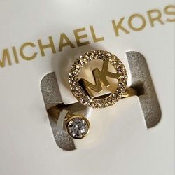 Michael Kors Ring  Gold/Brass  Size (7)