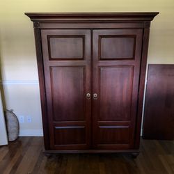 Ethan Allen British Classics Office Armoire Computer Desk