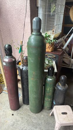 Tanques de gas y de oxigeno