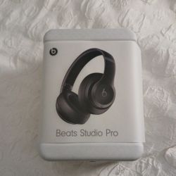 Beats Studio Pro