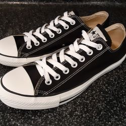 Converse Mens 9 Great Condition 