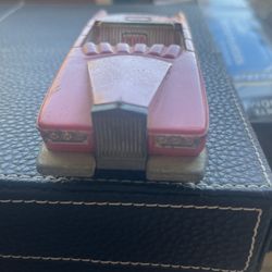 Pink Thunderbird