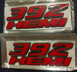 392 hemi metal badges (approx 4.5")